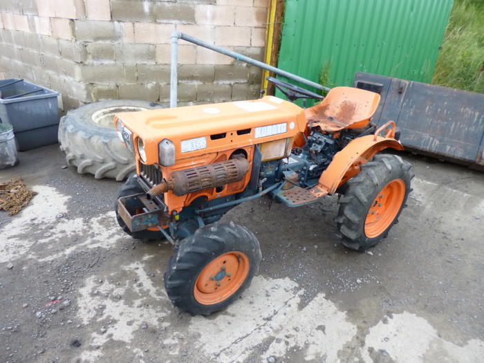 KUBOTA B6100 FILTRY